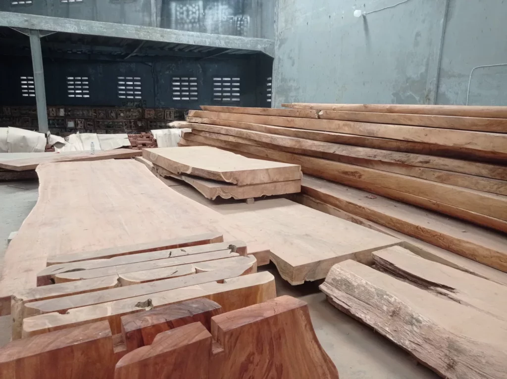 ornamen meja kayu meja makan